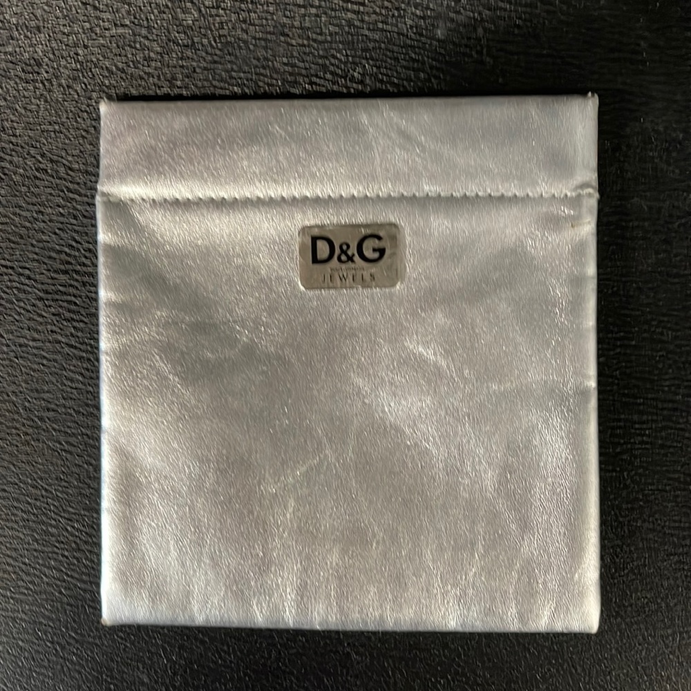 D&G jewelry bag